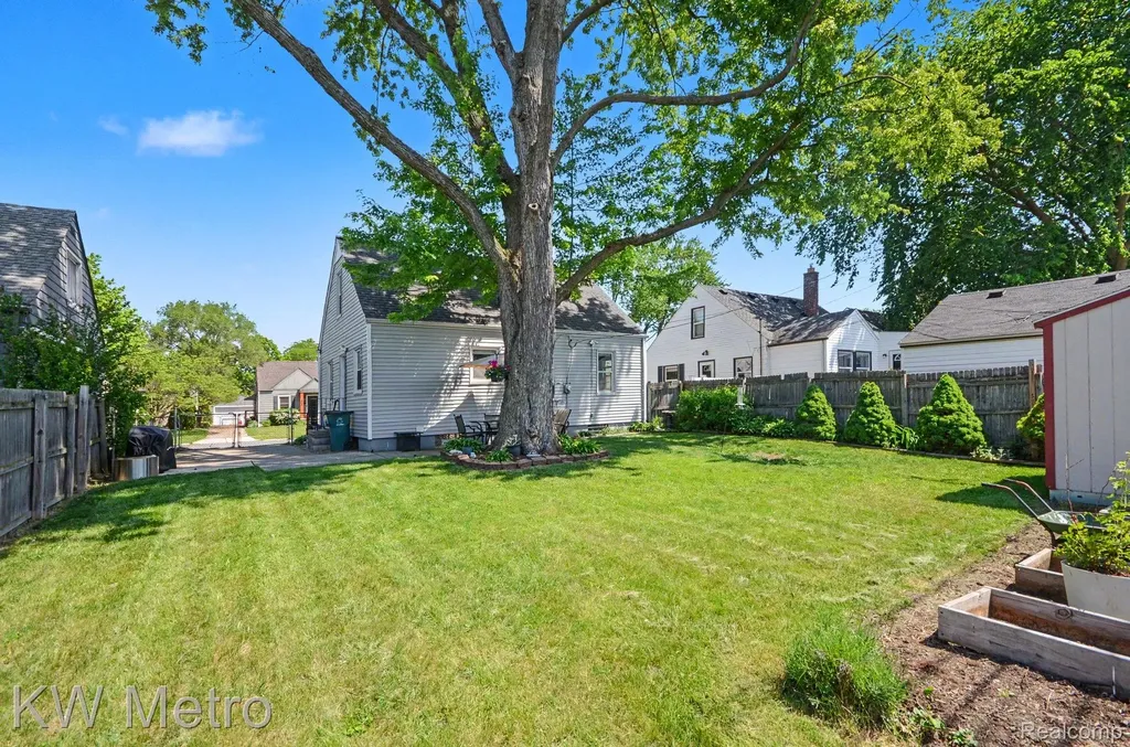 2422 Shevlin Street Ferndale City MI 48220