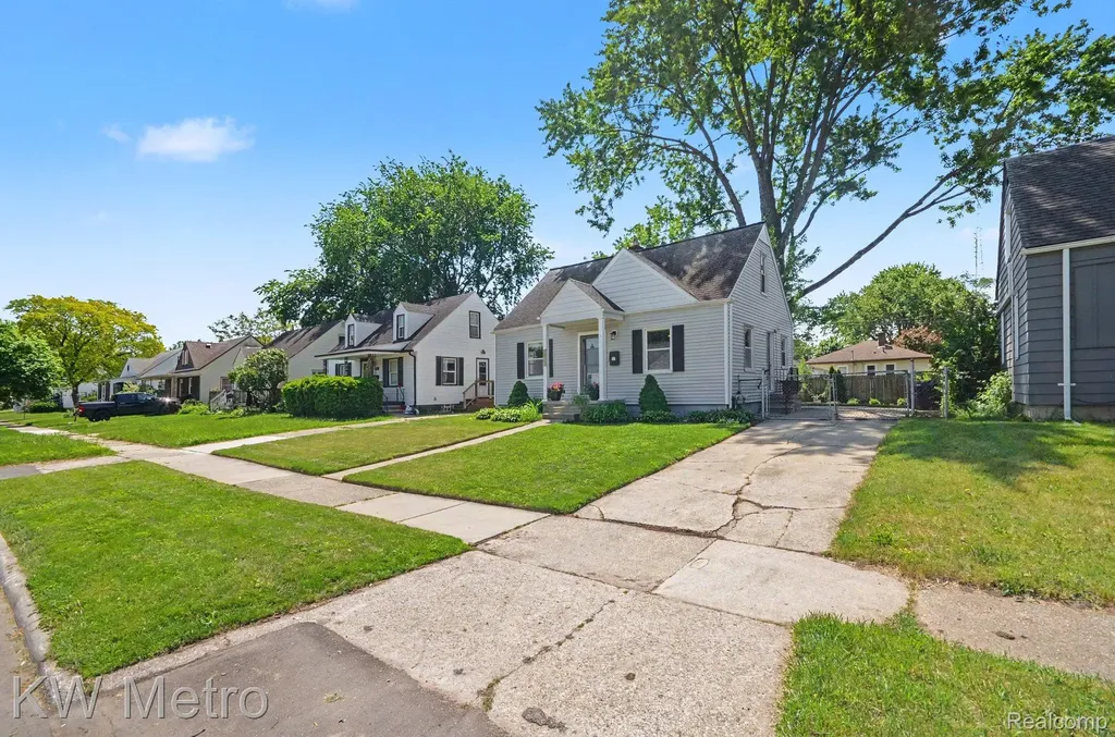 2422 Shevlin Street Ferndale City MI 48220