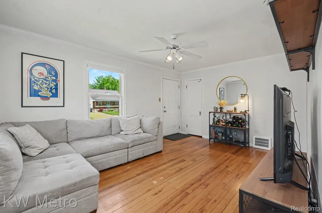 2422 Shevlin Street Ferndale City MI 48220