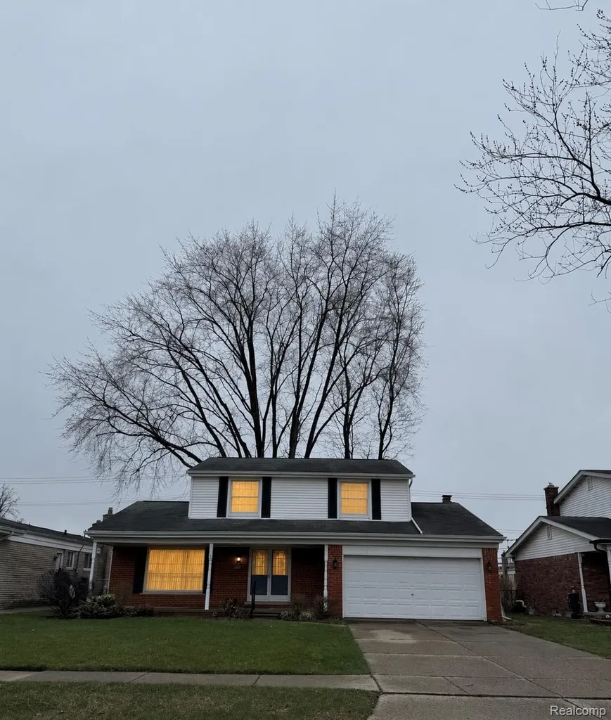 35109 Dearing Drive Sterling Heights City MI 48312