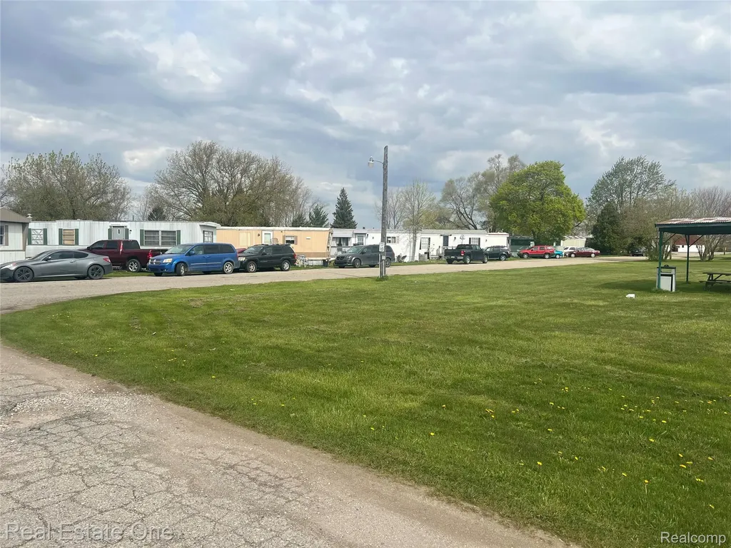 1723 S Van Dyke Road Colfax Township MI 48413