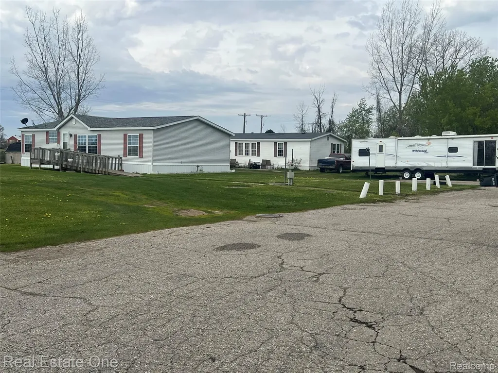 1723 S Van Dyke Road Colfax Township MI 48413