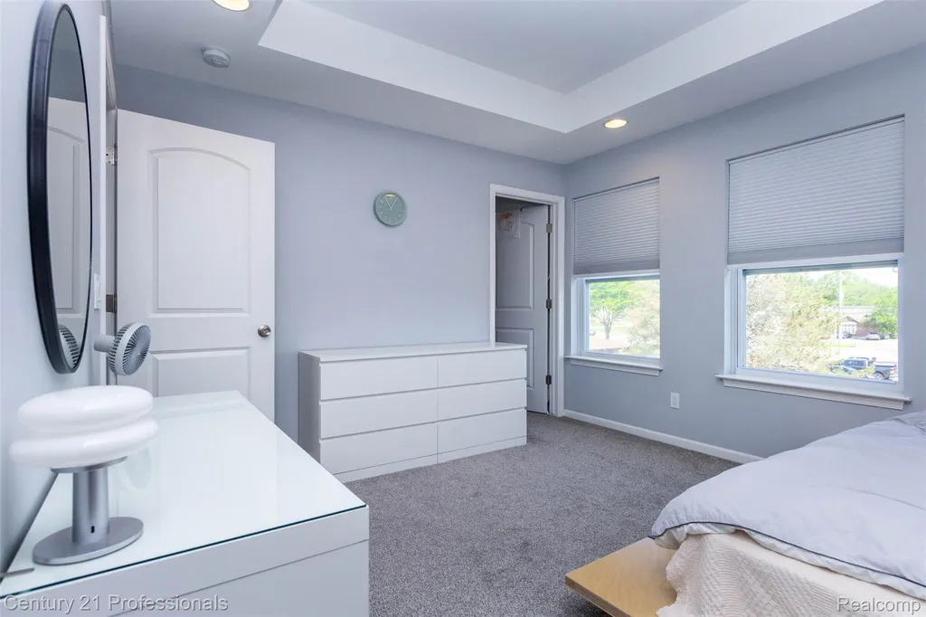 57 Kaprol Drive Troy City MI 48098