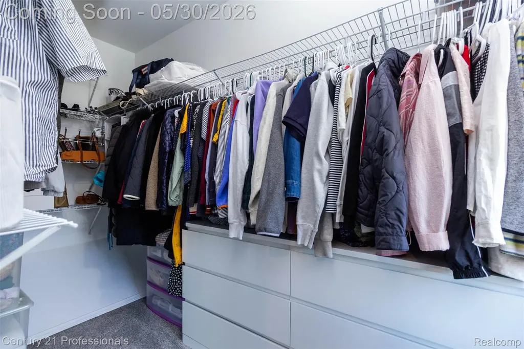 57 Kaprol Drive Troy City MI 48098