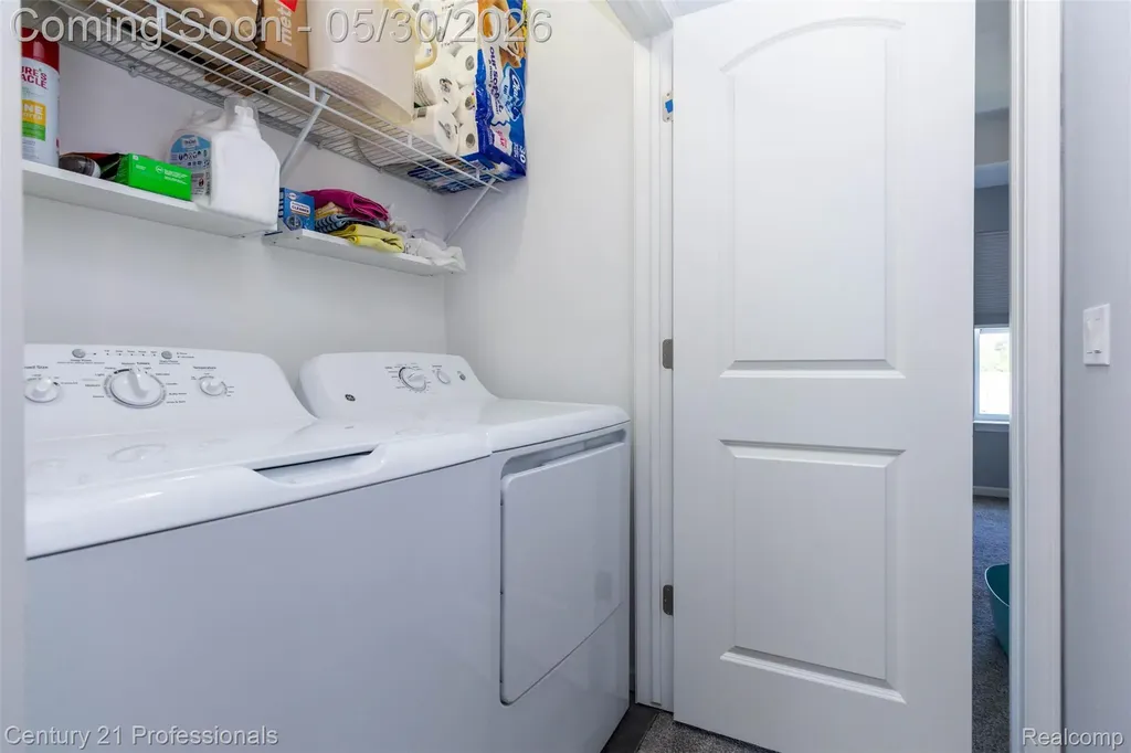 57 Kaprol Drive Troy City MI 48098