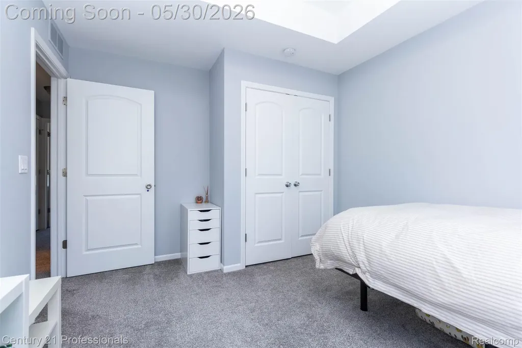 57 Kaprol Drive Troy City MI 48098