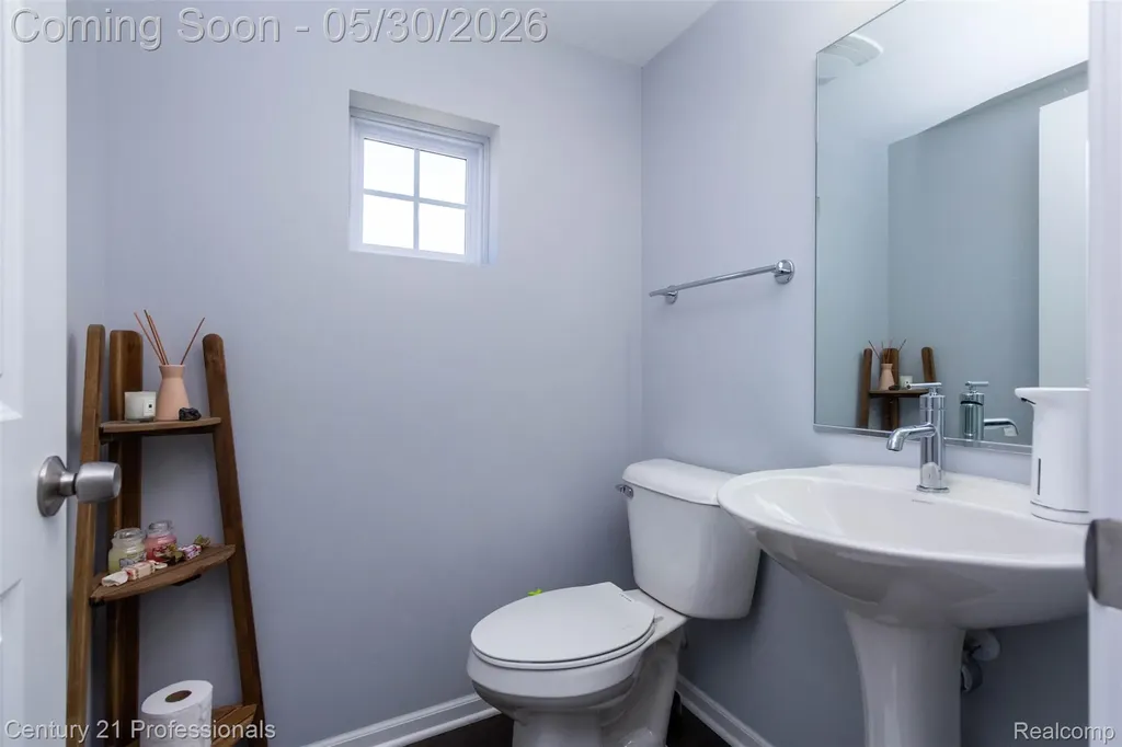 57 Kaprol Drive Troy City MI 48098