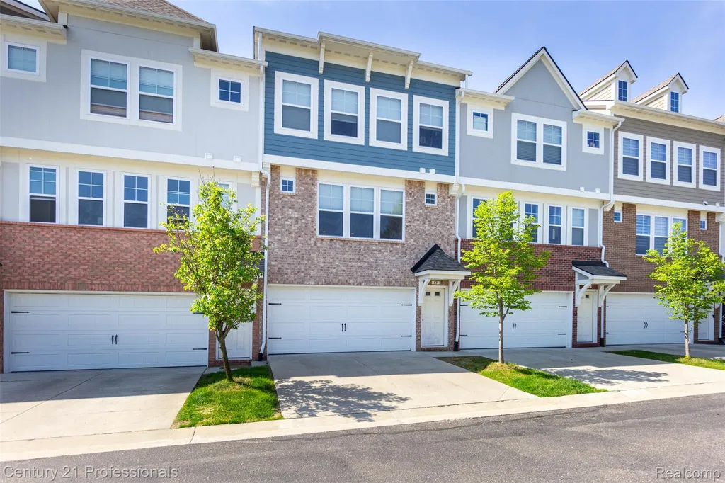 57 Kaprol Drive Troy City MI 48098