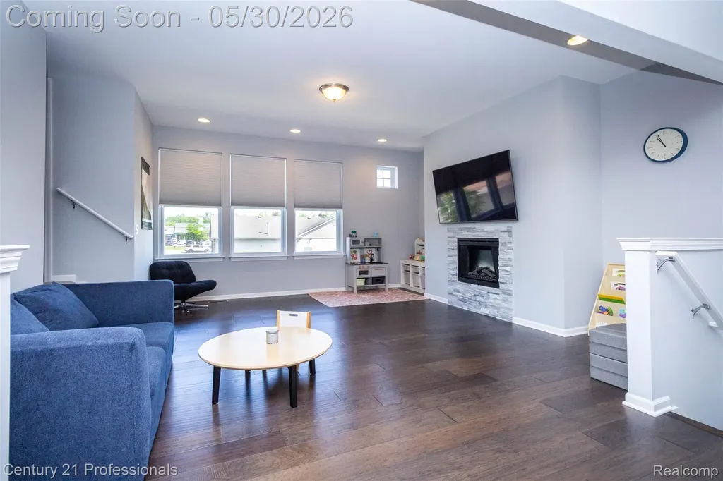 57 Kaprol Drive Troy City MI 48098