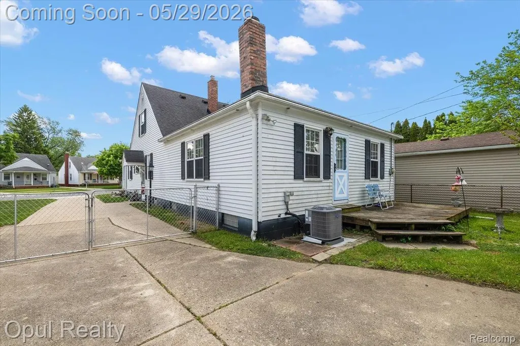 23034 Madison Street Dearborn City MI 48124