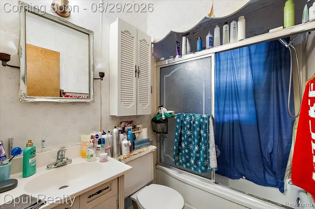 23034 Madison Street Dearborn City MI 48124