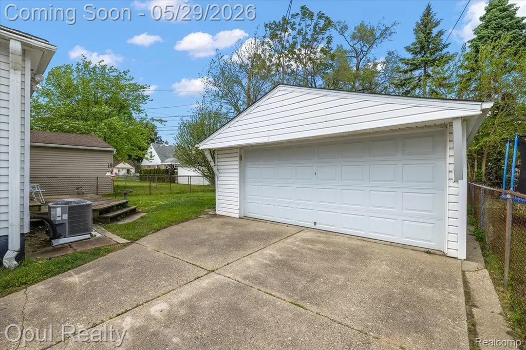 23034 Madison Street Dearborn City MI 48124