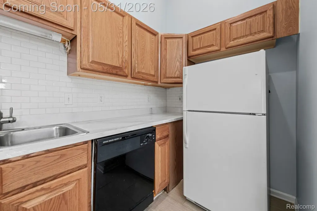 23362 Stromp Court Brownstown Charter Township MI 48183