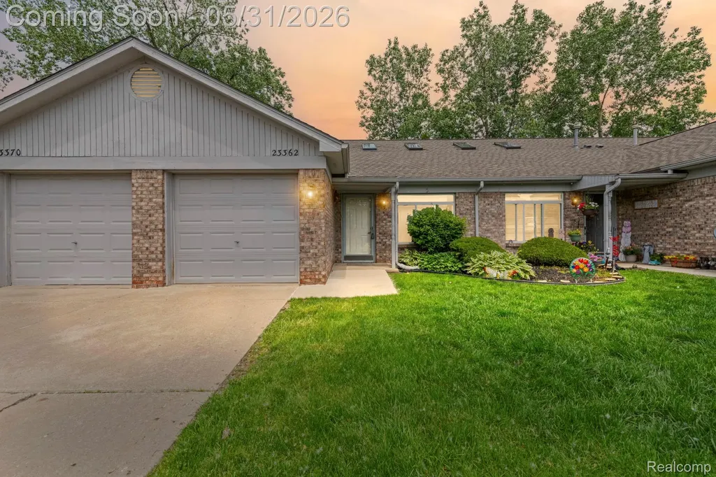 23362 Stromp Court Brownstown Charter Township MI 48183