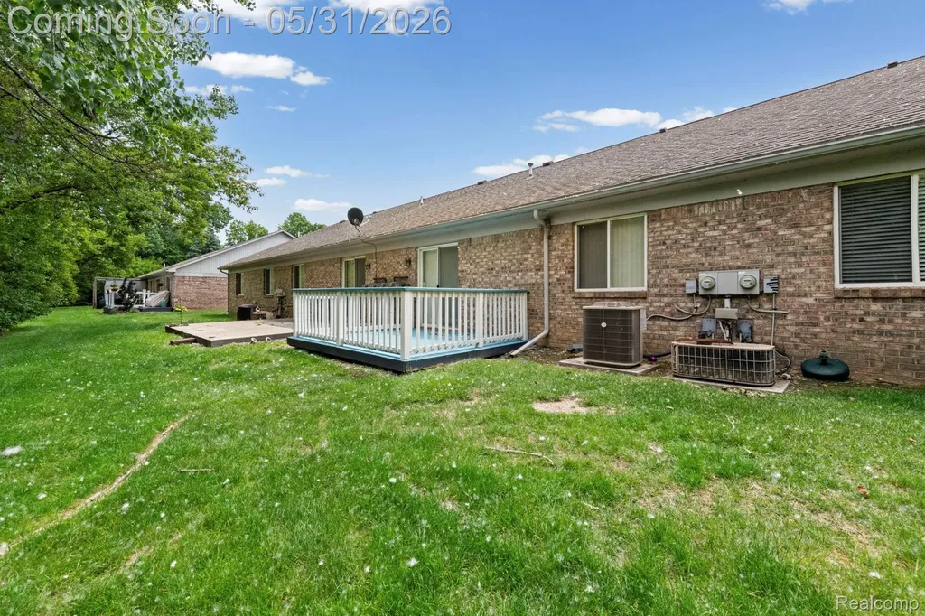 23362 Stromp Court Brownstown Charter Township MI 48183