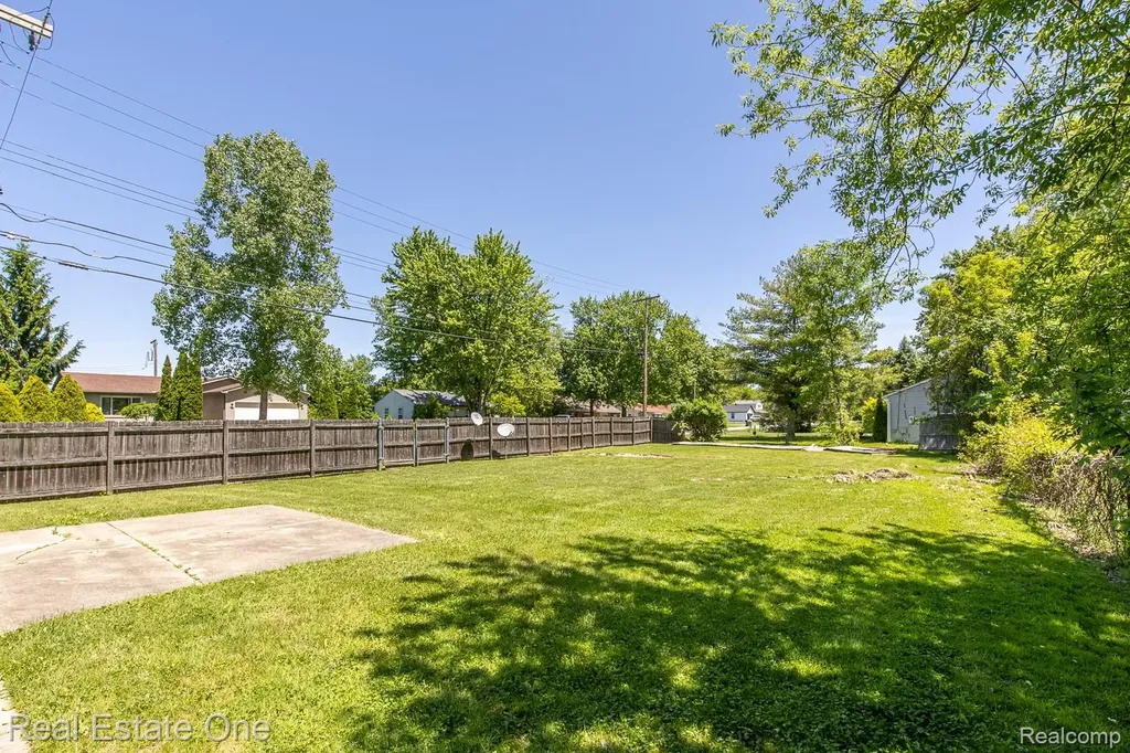 3103 Crooks Road Rochester Hills City MI 48309