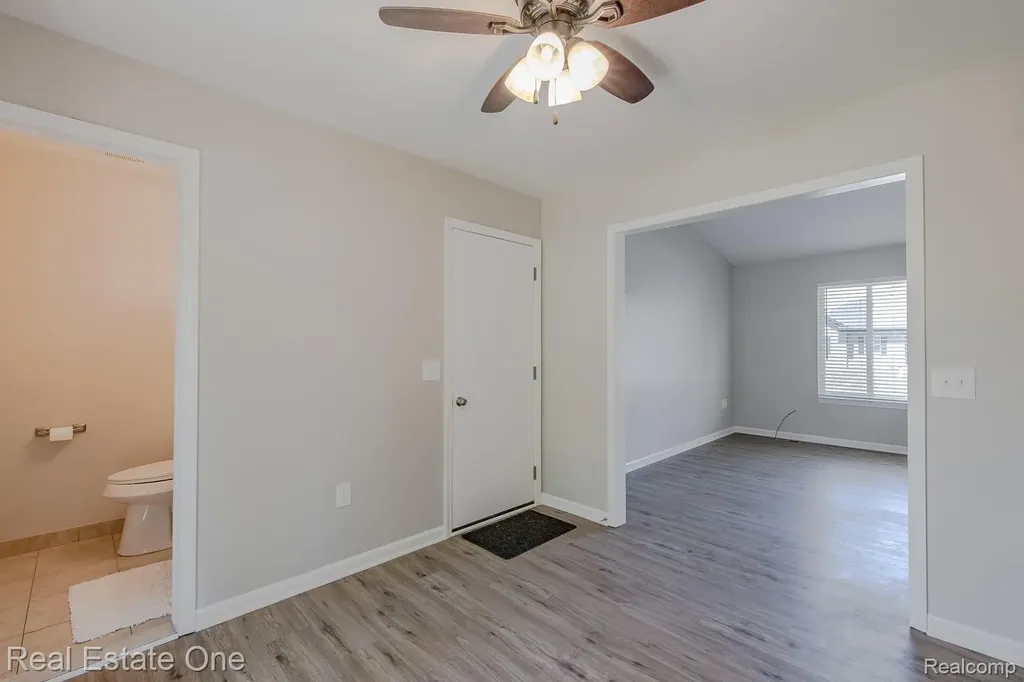 3103 Crooks Road Rochester Hills City MI 48309
