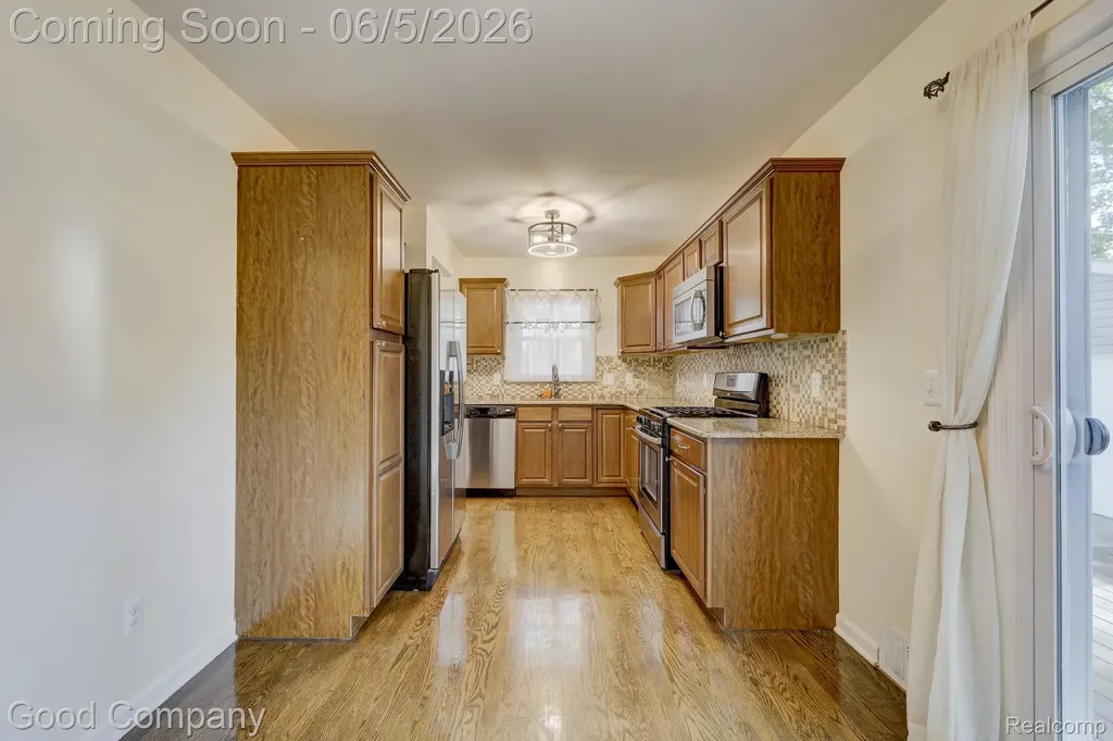 1218 Hoffman Avenue Royal Oak City MI 48067