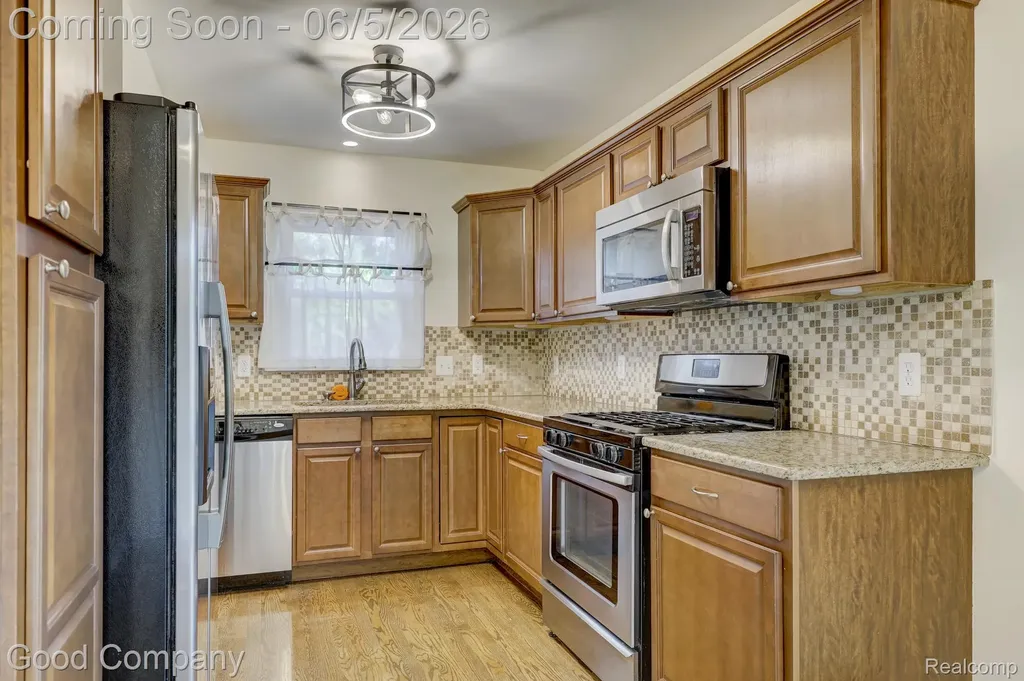 1218 Hoffman Avenue Royal Oak City MI 48067