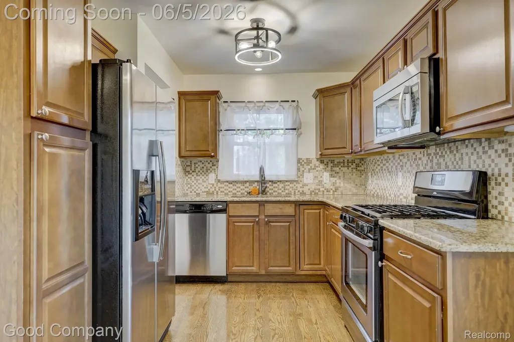 1218 Hoffman Avenue Royal Oak City MI 48067
