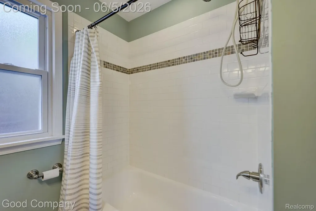 1218 Hoffman Avenue Royal Oak City MI 48067
