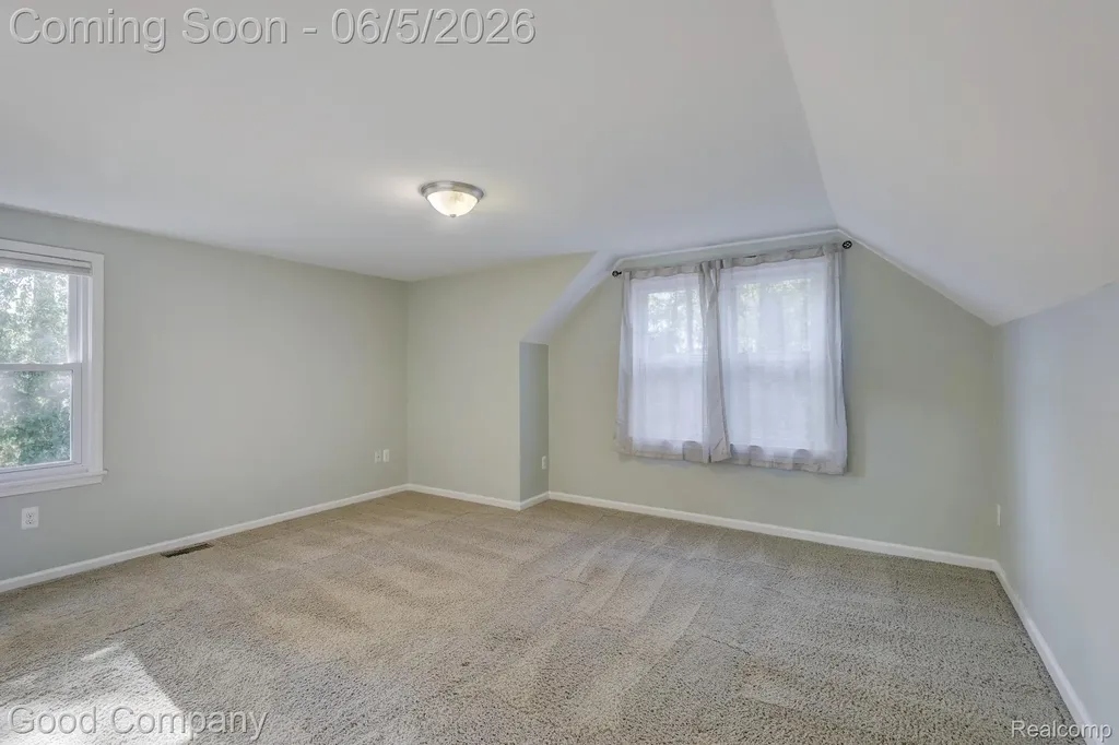 1218 Hoffman Avenue Royal Oak City MI 48067