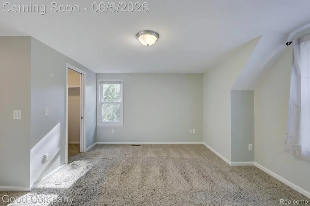 1218 Hoffman Avenue Royal Oak City MI 48067