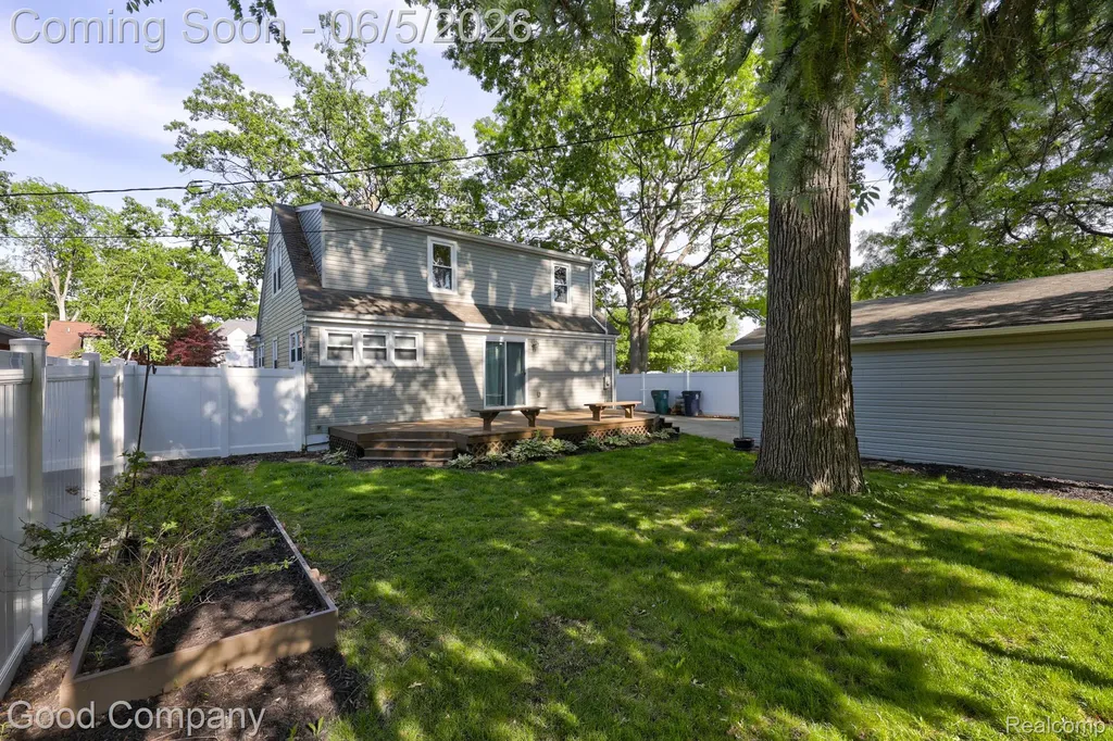 1218 Hoffman Avenue Royal Oak City MI 48067