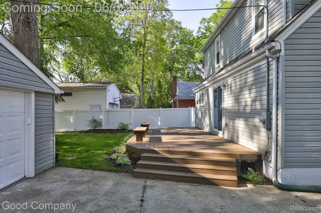 1218 Hoffman Avenue Royal Oak City MI 48067