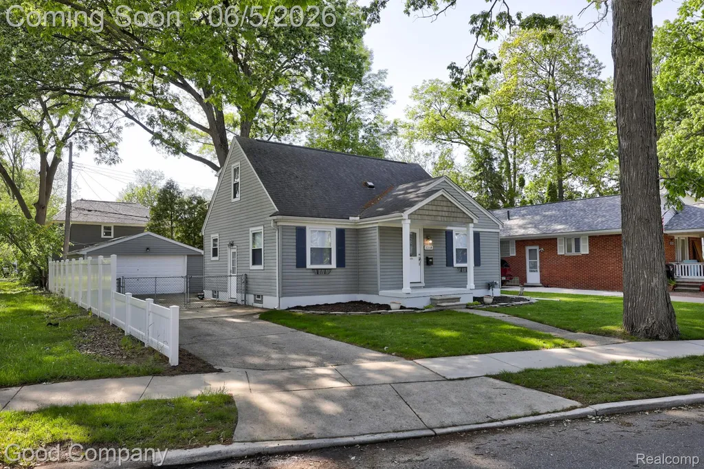 1218 Hoffman Avenue Royal Oak City MI 48067