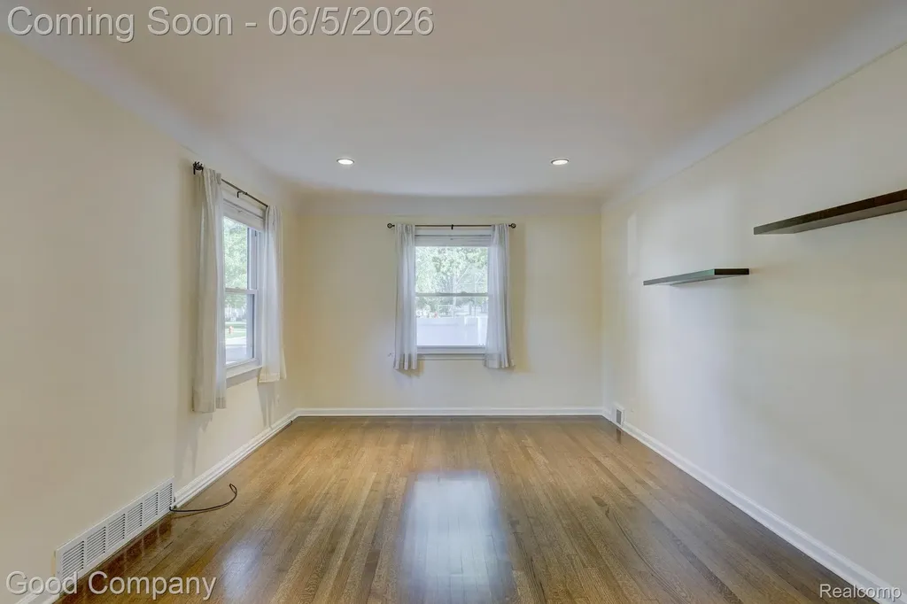 1218 Hoffman Avenue Royal Oak City MI 48067