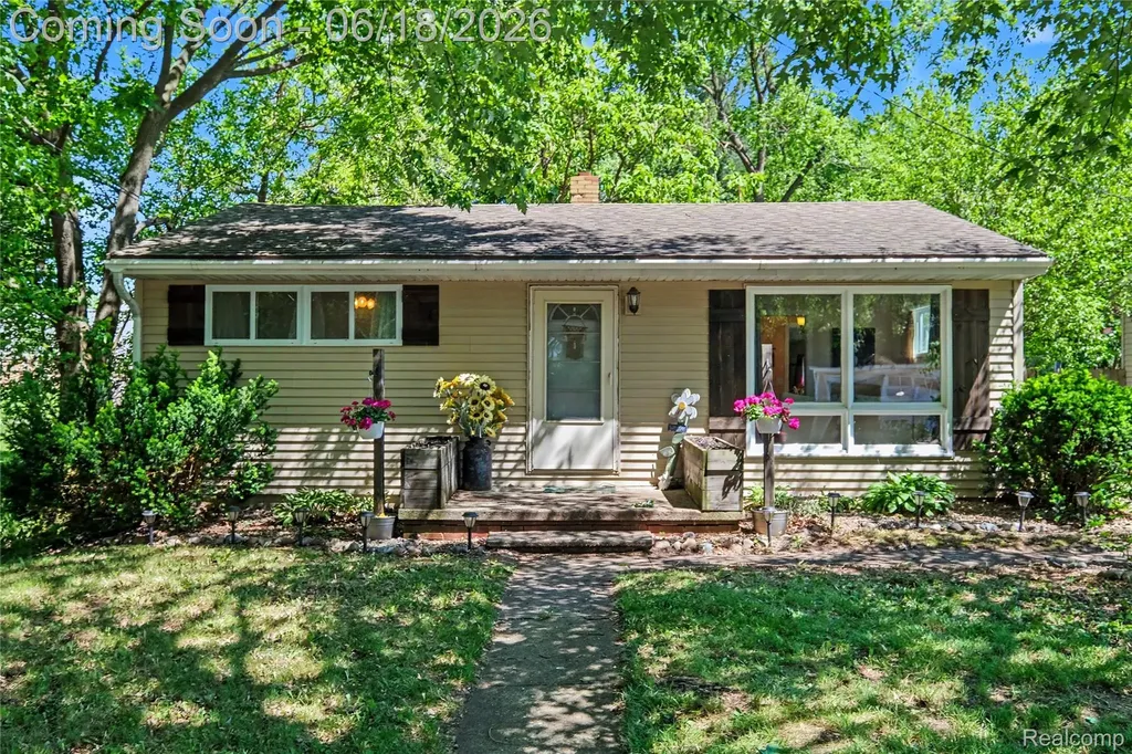 204 W Monroe Street Durand City MI 48429