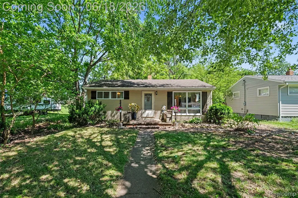 204 W Monroe Street Durand City MI 48429