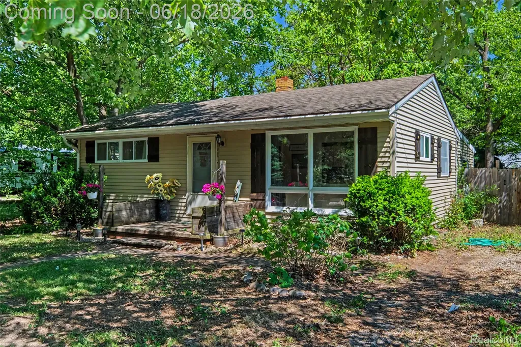 204 W Monroe Street Durand City MI 48429