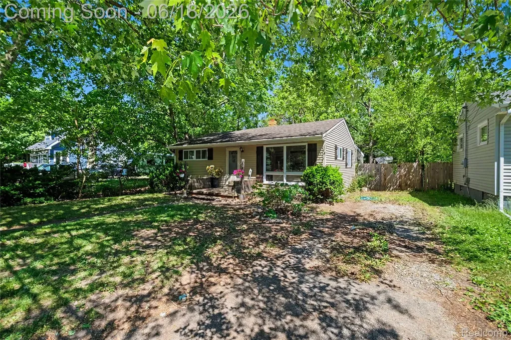 204 W Monroe Street Durand City MI 48429