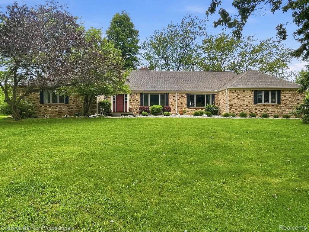 4380 Warwick Circle Drive Grand Blanc City MI 48439