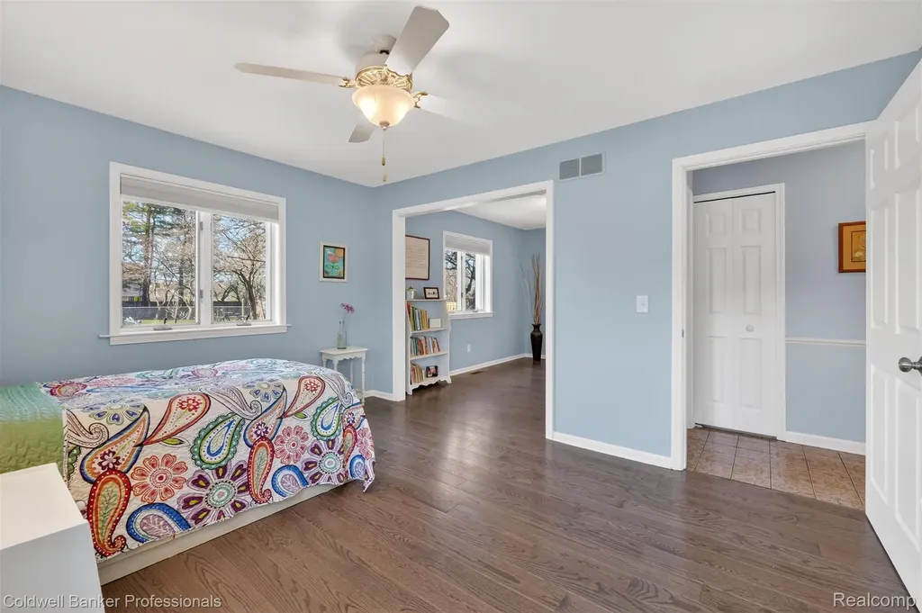 4380 Warwick Circle Drive Grand Blanc City MI 48439