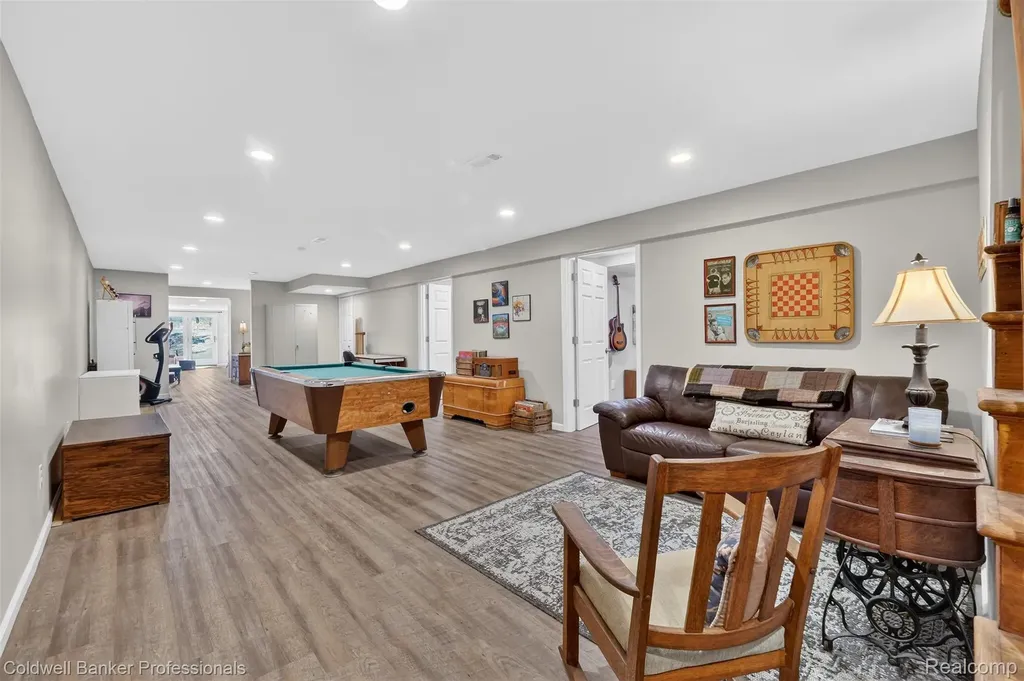 4380 Warwick Circle Drive Grand Blanc City MI 48439