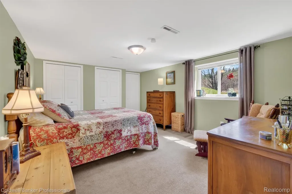 4380 Warwick Circle Drive Grand Blanc City MI 48439