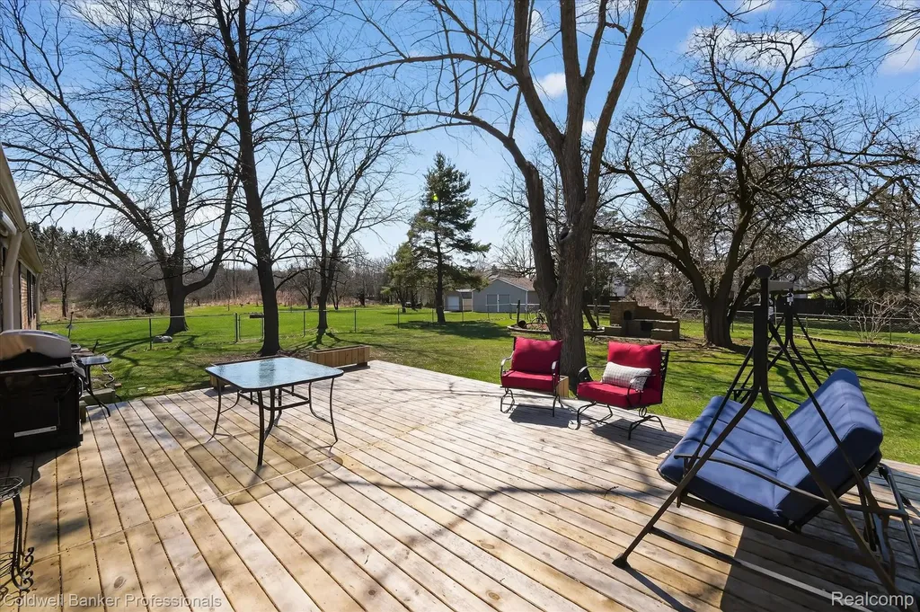 4380 Warwick Circle Drive Grand Blanc City MI 48439