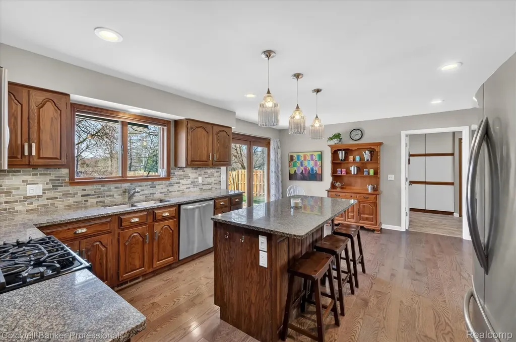 4380 Warwick Circle Drive Grand Blanc City MI 48439