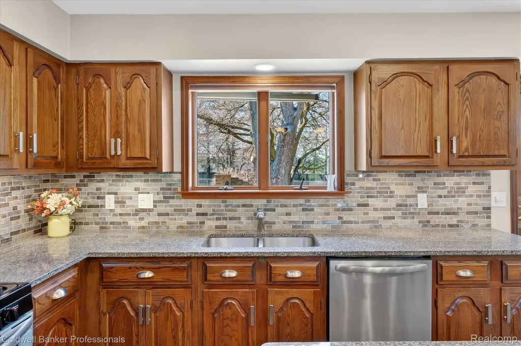 4380 Warwick Circle Drive Grand Blanc City MI 48439