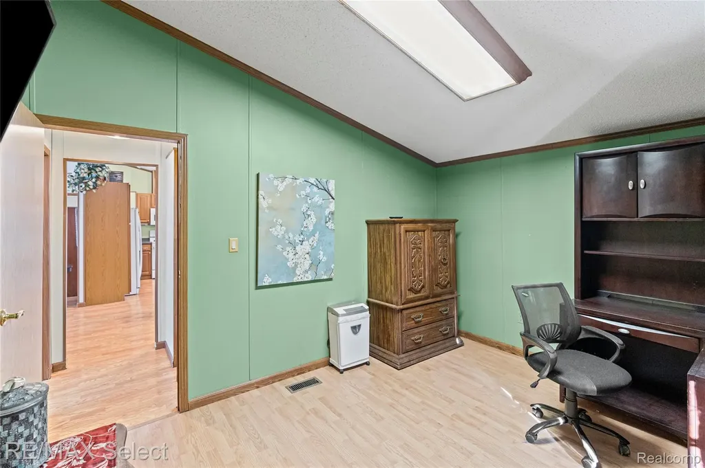 11061 Main Road Fenton City MI 48430