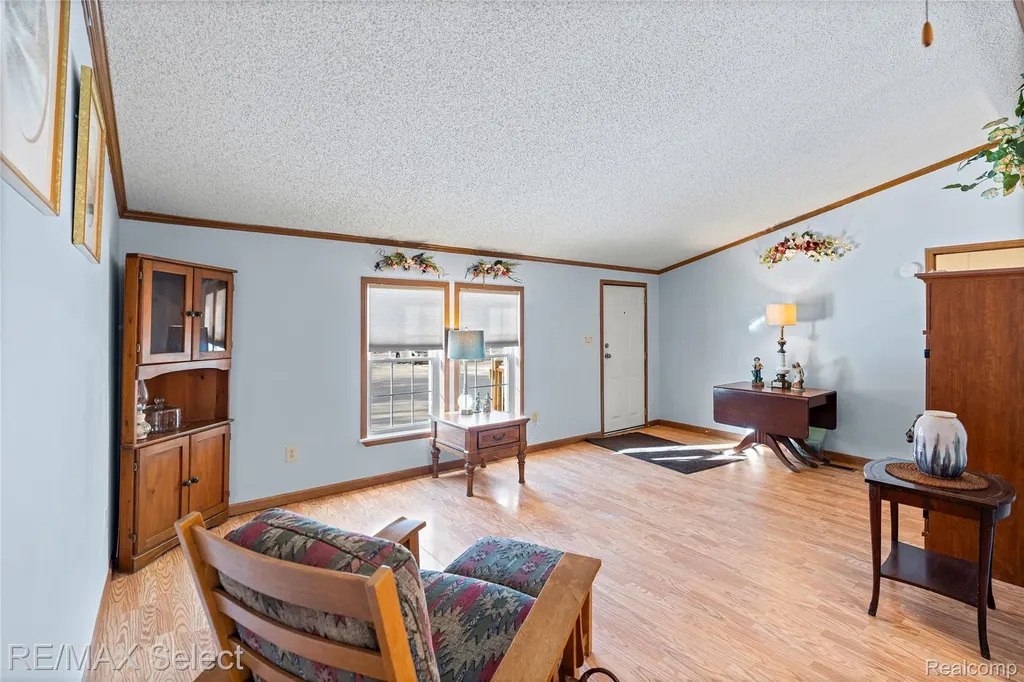 11061 Main Road Fenton City MI 48430