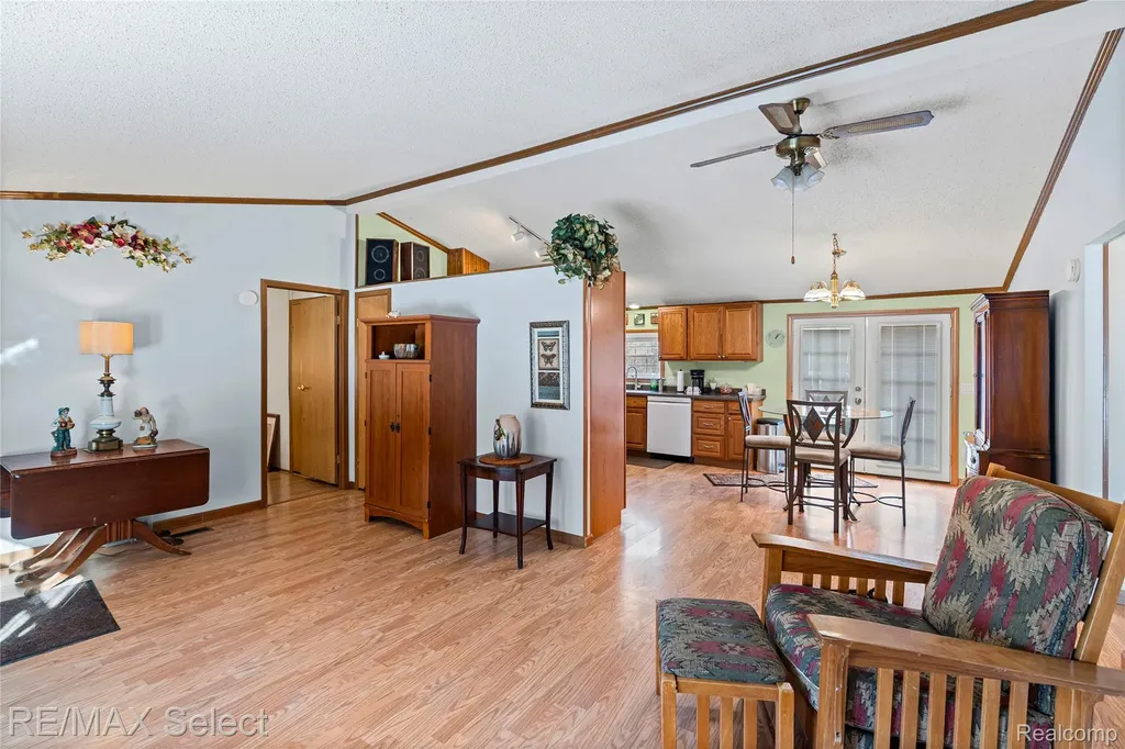 11061 Main Road Fenton City MI 48430