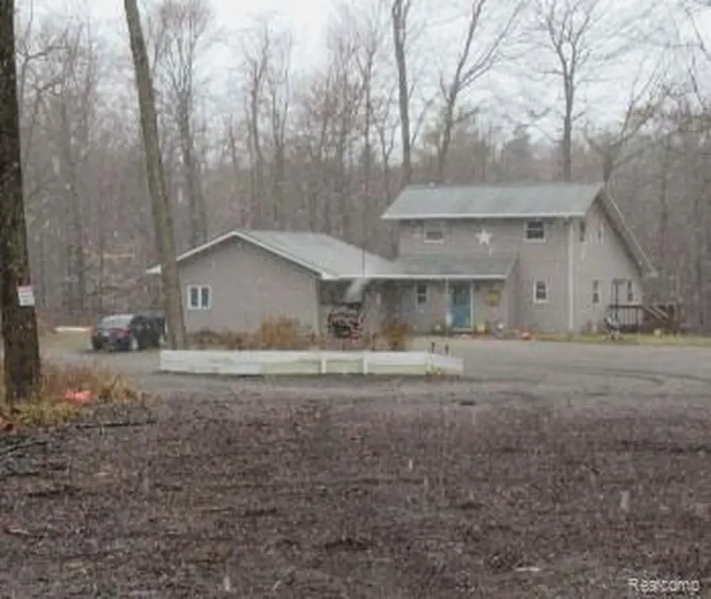 14510 Washburn Road Otter Lake Village MI 48464