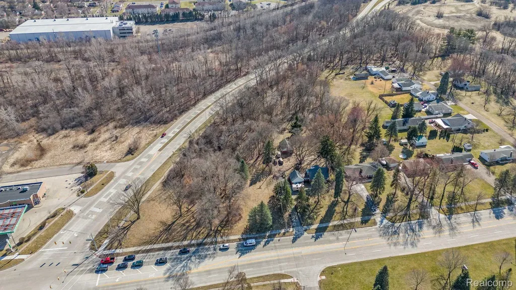 405 W Walton Boulevard Pontiac City MI 48340