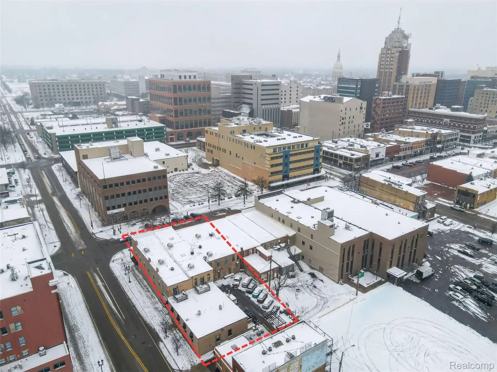 329-337 S Washington Square Lansing City MI 48933