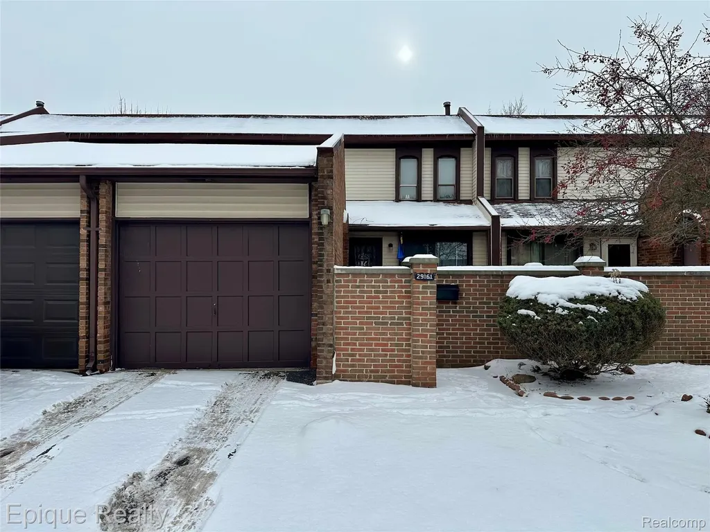 29161 Village Road Southfield City MI 48034