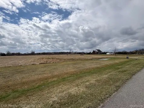 1 Putt-R Dr Putt-r Drive Mussey Township MI 48014